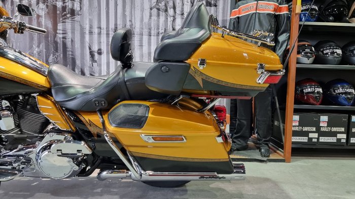 2015 Harley-davidson CVO LIMITED (ULTRA) Gold
