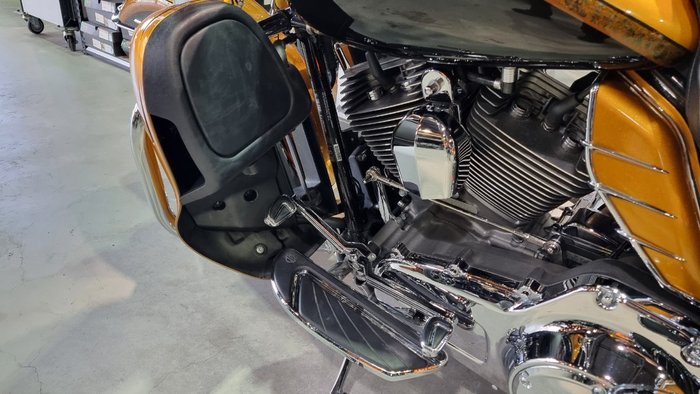 2015 Harley-davidson CVO LIMITED (ULTRA) Gold