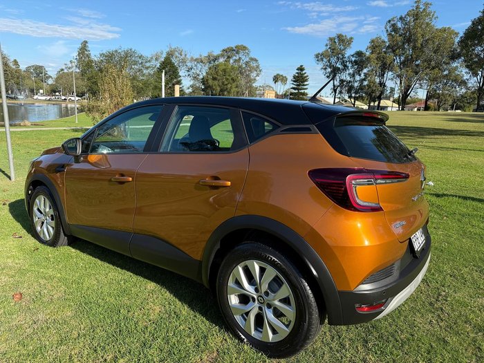 2021 Renault Captur Zen XJB Atacama Orange