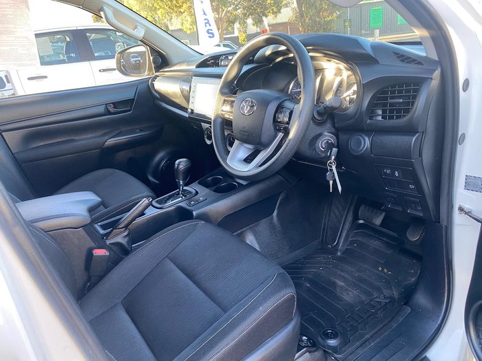 2021 Toyota Hilux SR