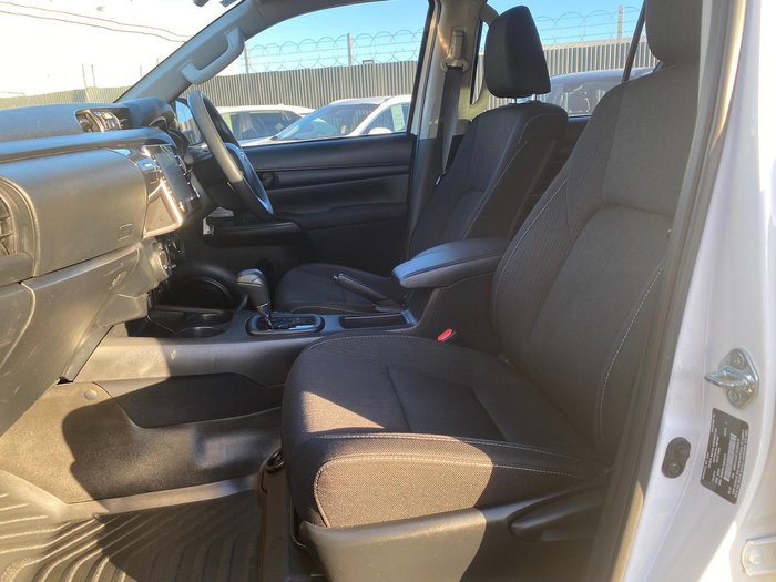 2021 Toyota Hilux SR