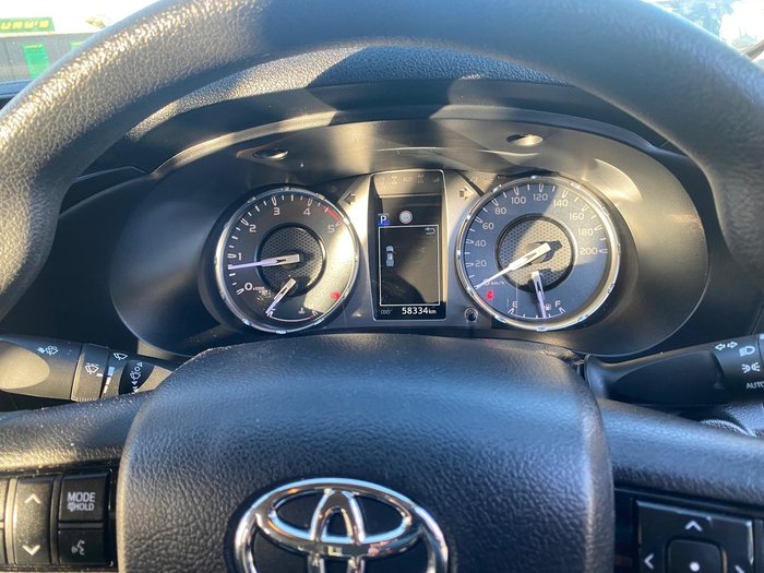 2021 Toyota Hilux SR