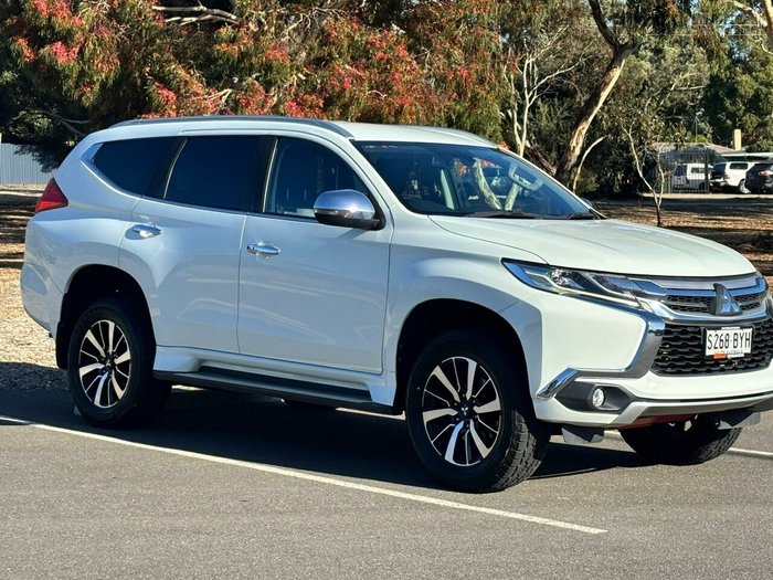 2017 Mitsubishi Pajero Sport GLS