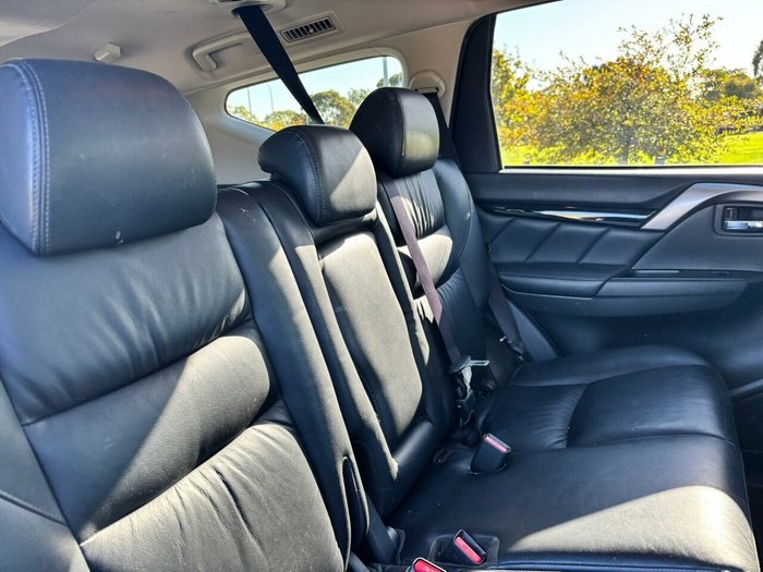 2017 Mitsubishi Pajero Sport GLS