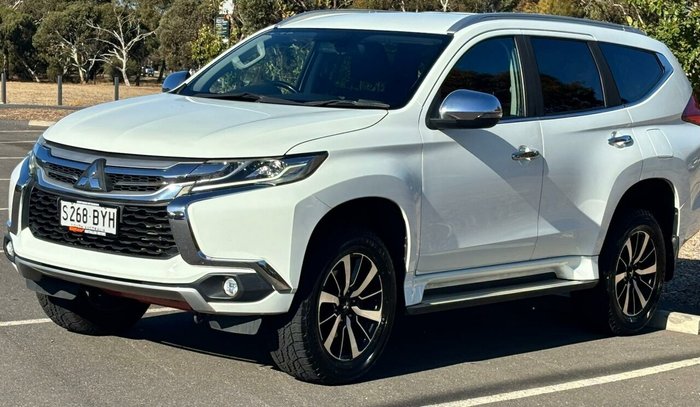 2017 Mitsubishi Pajero Sport GLS