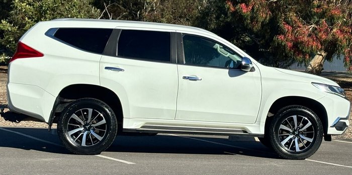 2017 Mitsubishi Pajero Sport GLS