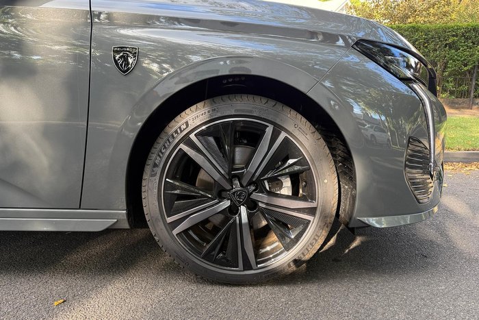 2024 Peugeot 308 GT Hybrid