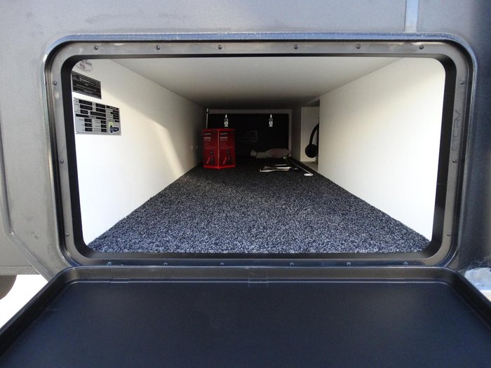 2025 JB Caravans Gator X Family Fd 18' (2 X Bunk)