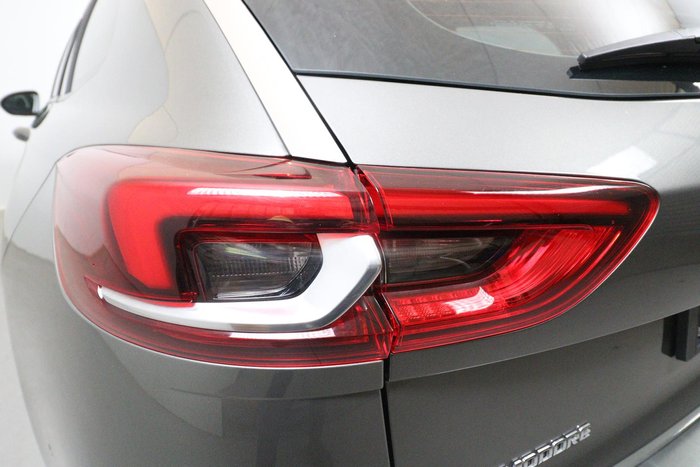 2019 Holden Commodore LT