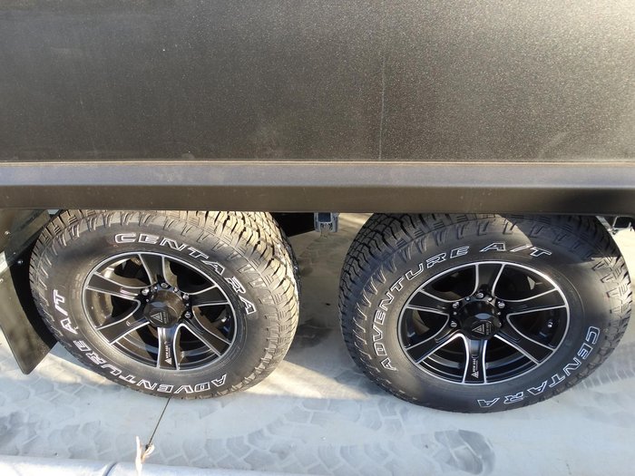 2025 New Age Caravans Road Owl Ro19be Adventurer (2 X Bunk)