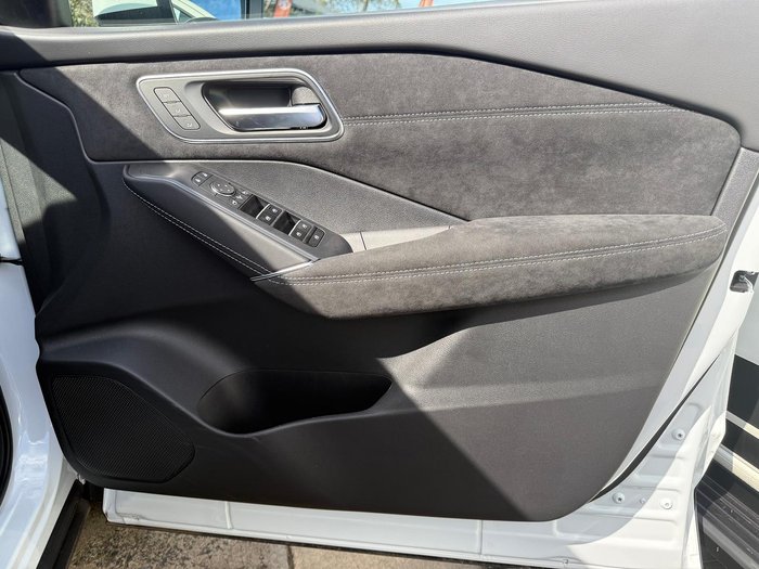 2025 Nissan QASHQAI Ti-L