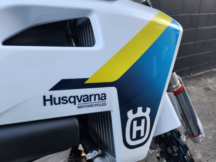 2025 HUSQVARNA 2025 HUSQVARNA 350CC FC3550 WHITE