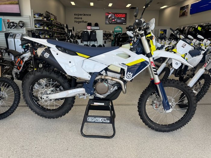 2025 HUSQVARNA FE250 WHITE