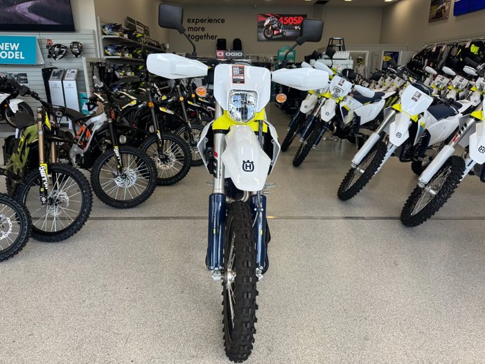2025 HUSQVARNA FE250 WHITE