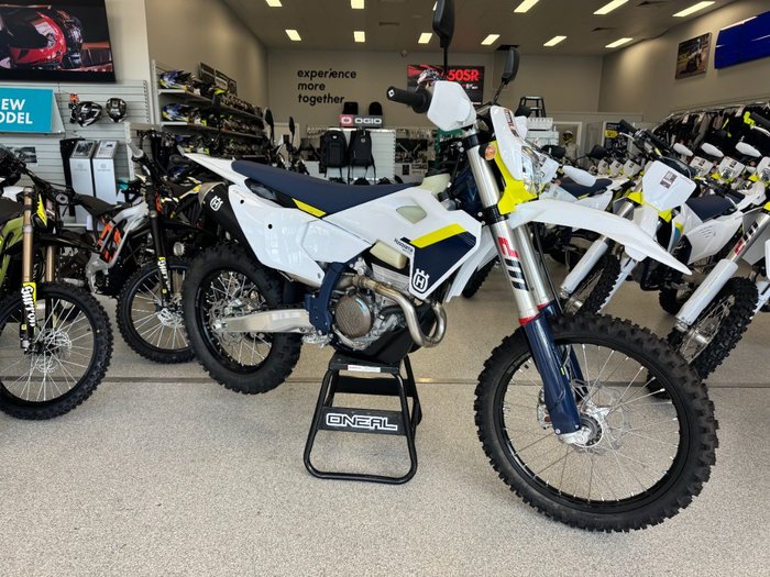 2025 HUSQVARNA FE250 WHITE