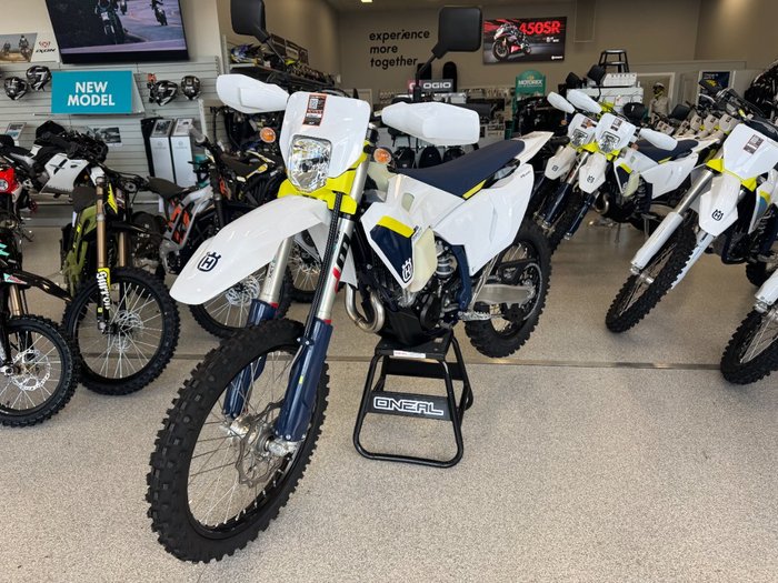 2025 HUSQVARNA FE250 WHITE
