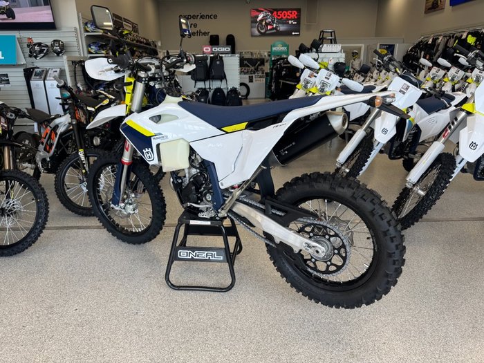 2025 HUSQVARNA FE250 WHITE