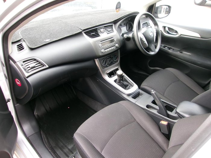 2014 Nissan Pulsar ST