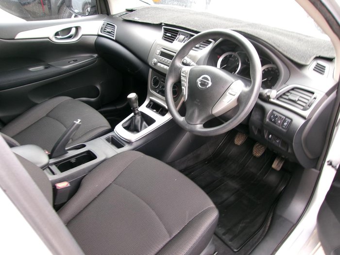 2014 Nissan Pulsar ST
