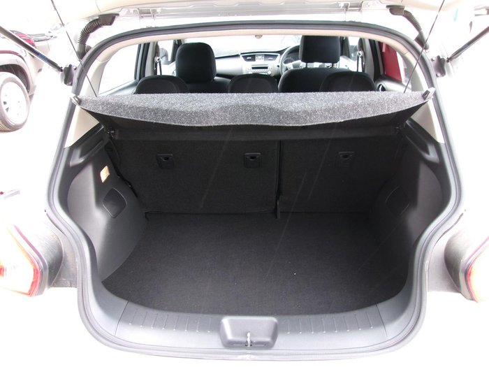 2014 Nissan Pulsar ST