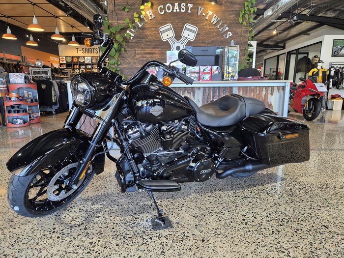 2025 Harley-Davidson Road King Special 114 (FLHRXS) 