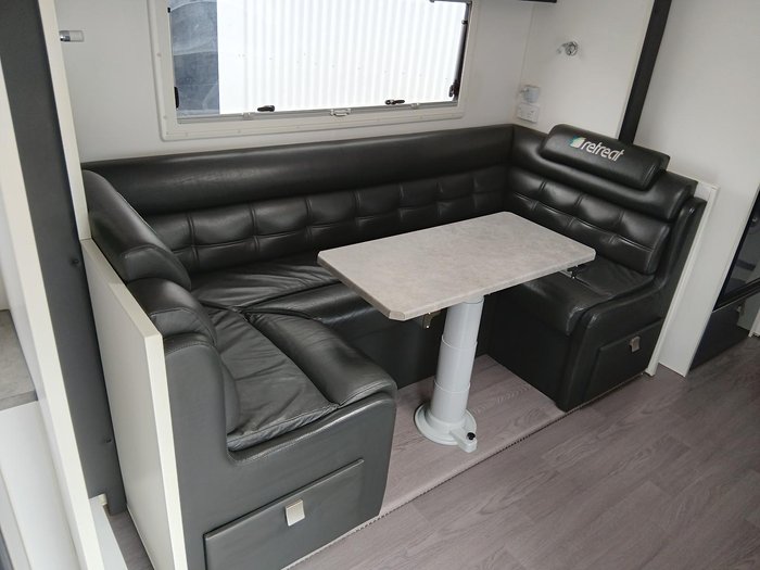 2016 Retreat Daydream 226C Slide Out