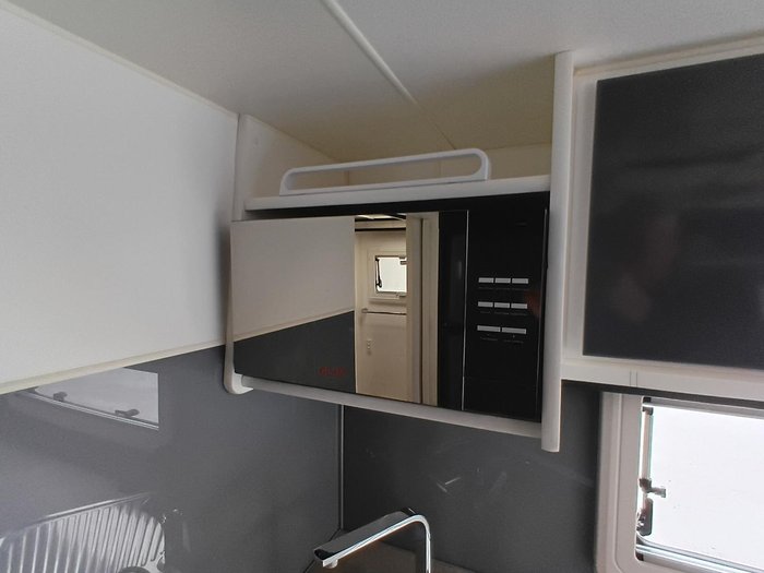 2016 Retreat Daydream 226C Slide Out