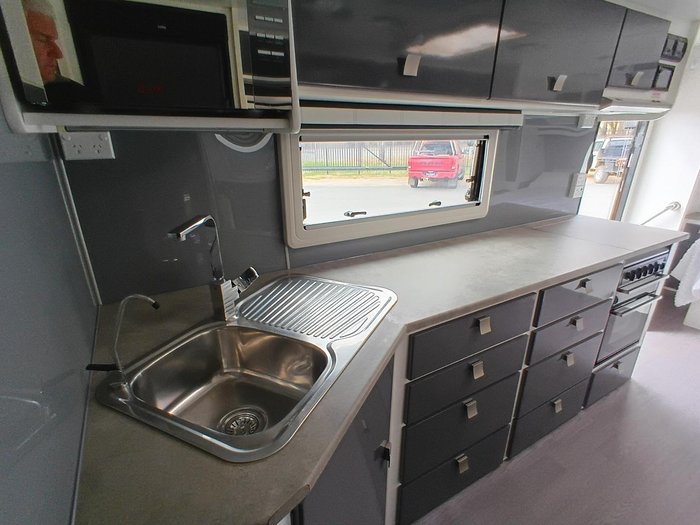 2016 Retreat Daydream 226C Slide Out