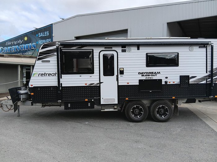 2016 Retreat Daydream 226C Slide Out