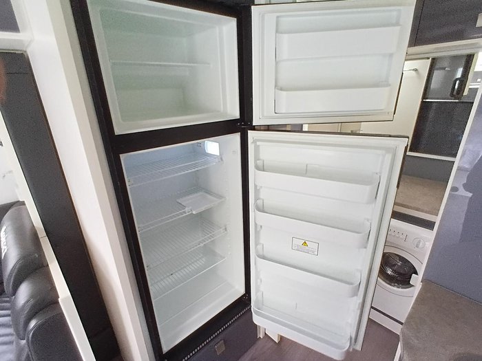 2016 Retreat Daydream 226C Slide Out