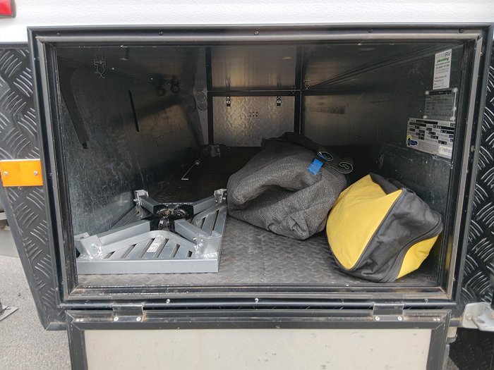 2016 Retreat Daydream 226C Slide Out