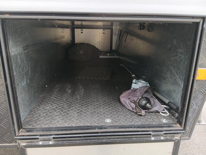 2016 Retreat Daydream 226C Slide Out