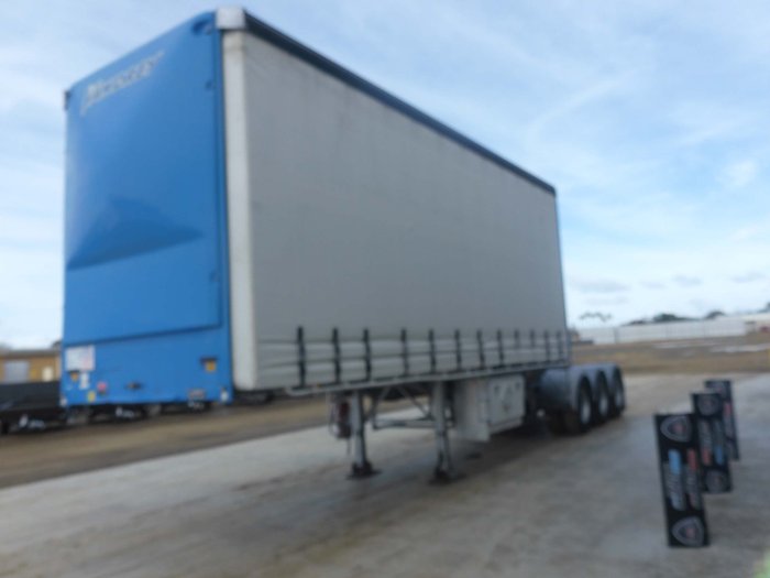 2014 Vawdrey 12 Pallet Curtainsider A Trailer