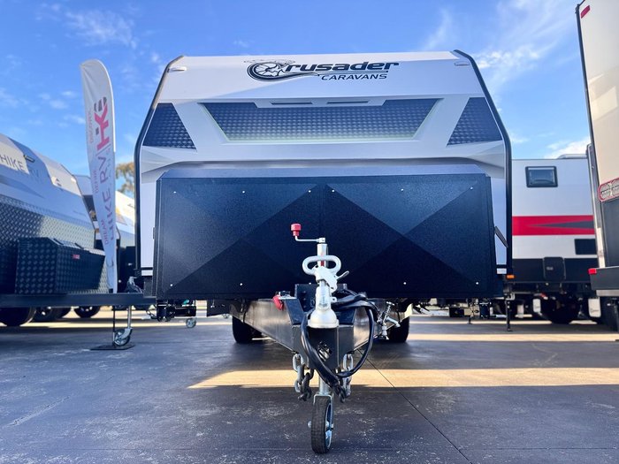 2025 Crusader My25 Musketeer Centaur 19'4Ft Semi Off-Road Couples Van