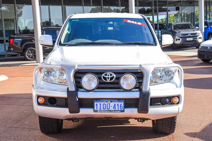 2013 Toyota Landcruiser GXL VDJ200R MY12 4X4 Constant Glacier White