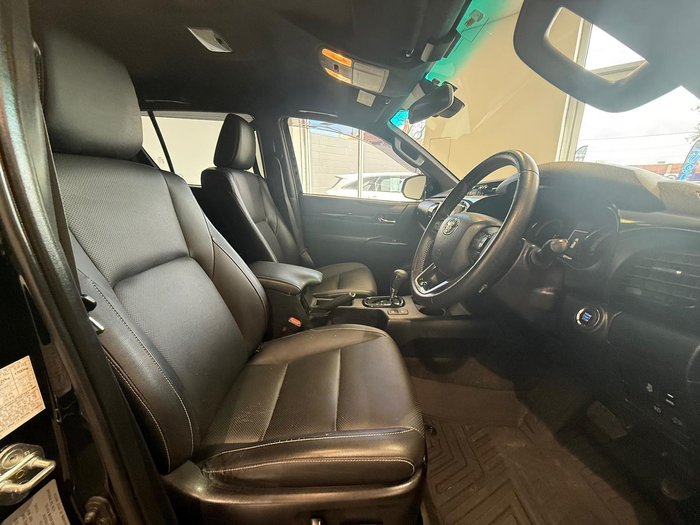2020 Toyota Hilux Rugged X