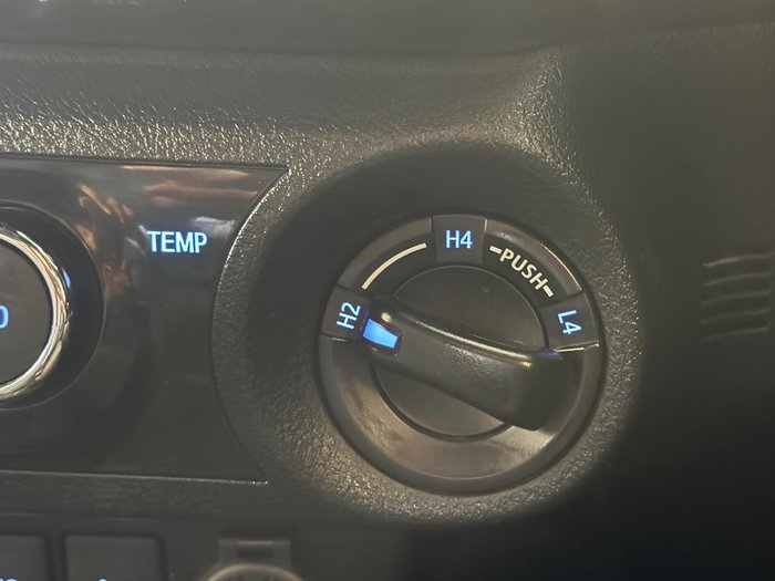 2020 Toyota Hilux Rugged X