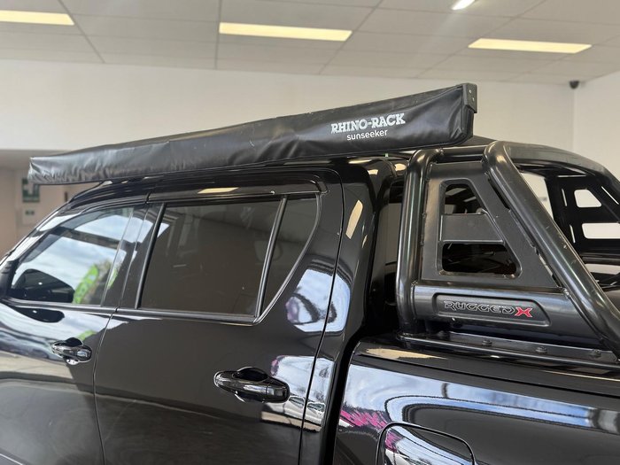 2020 Toyota Hilux Rugged X