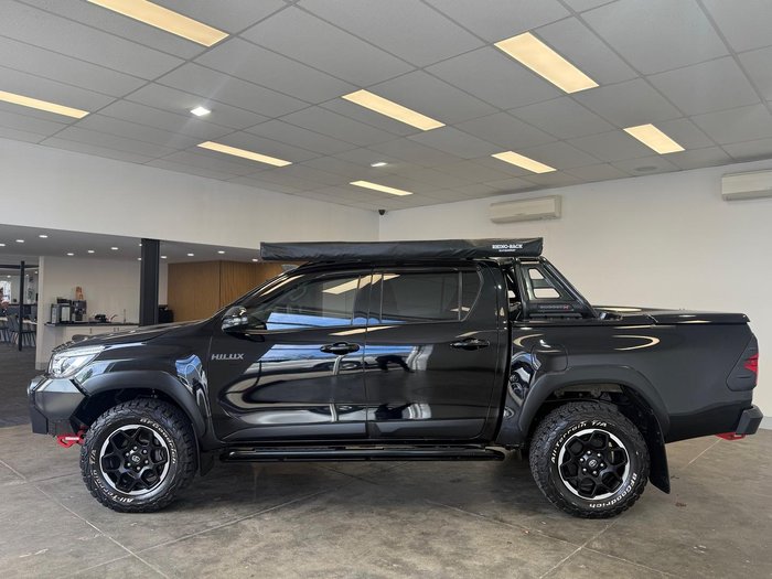 2020 Toyota Hilux Rugged X