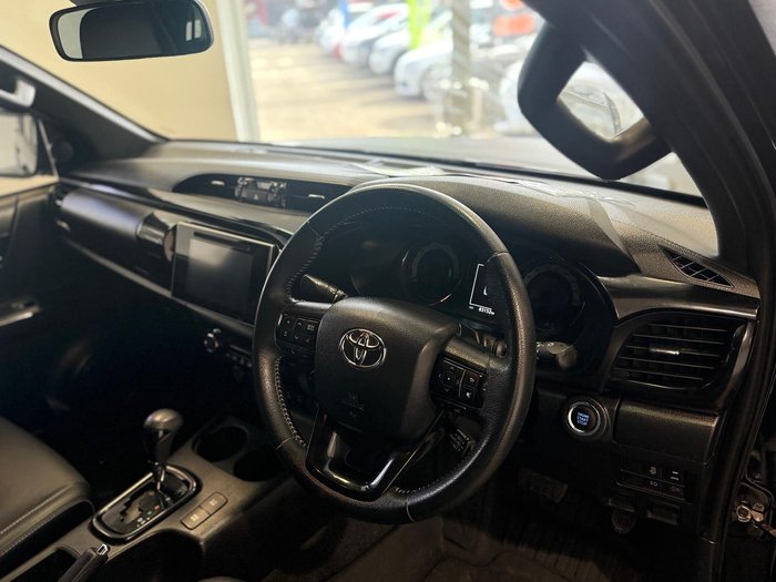 2020 Toyota Hilux Rugged X