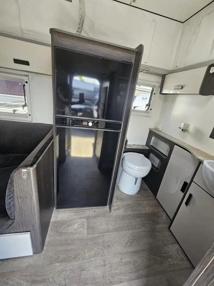 2025 Jayco 2022 Jayco Journey Ob Pop Top