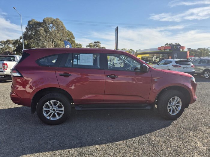 2022 Isuzu MU-X LS-M