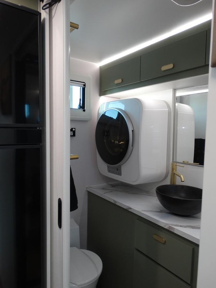 2025 JB Caravans Gator 17.10 Rd