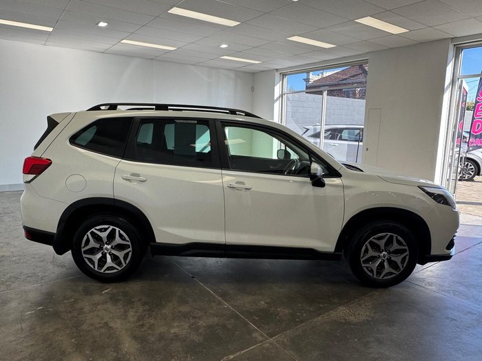 2023 Subaru Forester 2.5i