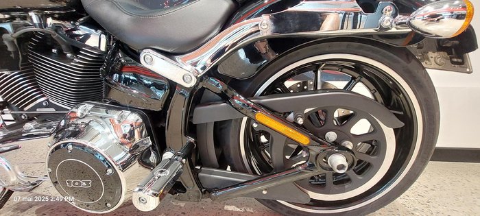 2014 Harley-Davidson Breakout 103 (FXSB) Softail Black