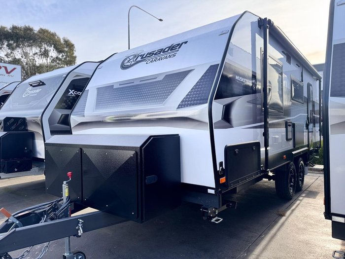 2025 Crusader My25 Musketeer Treville Club Lounge Ensuite Couples Van