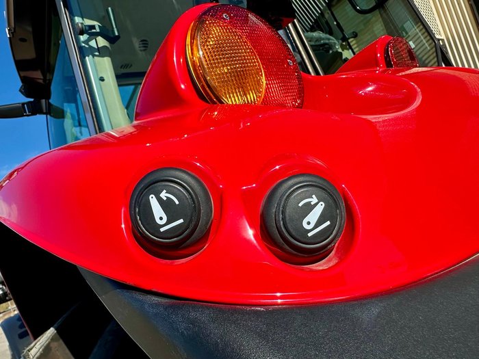 2025 Massey Ferguson 7S.155 Dyna-6 Red