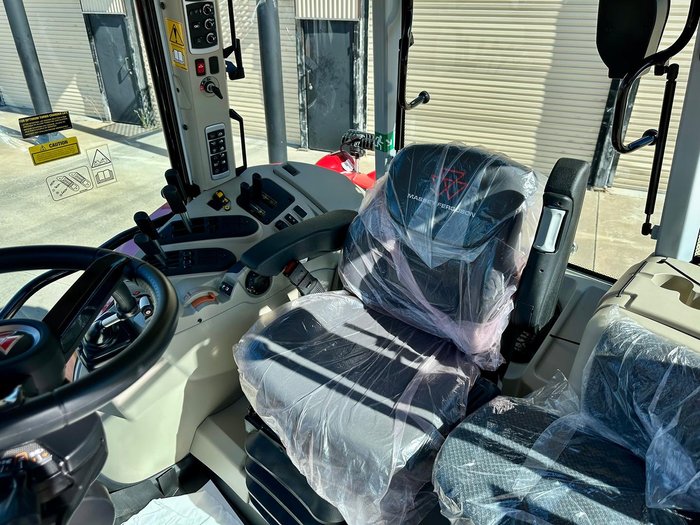 2025 Massey Ferguson 7S.155 Dyna-6 Red