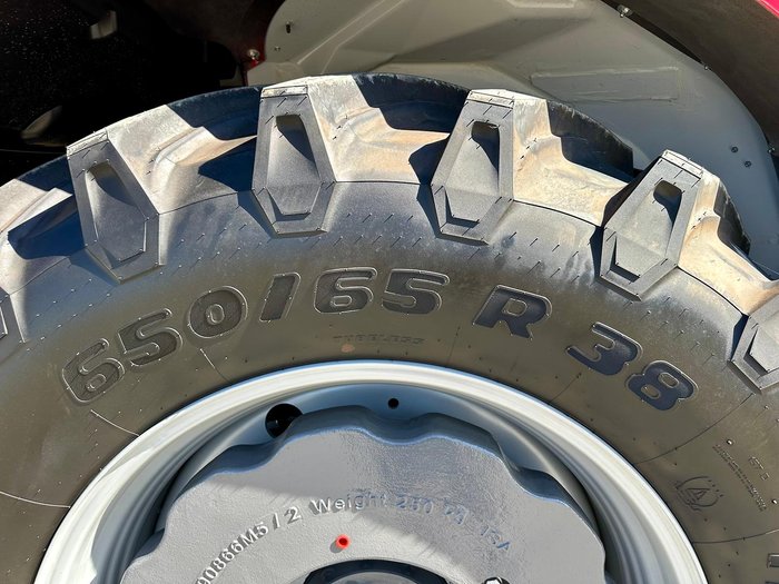 2025 Massey Ferguson 7S.155 Dyna-6 Red