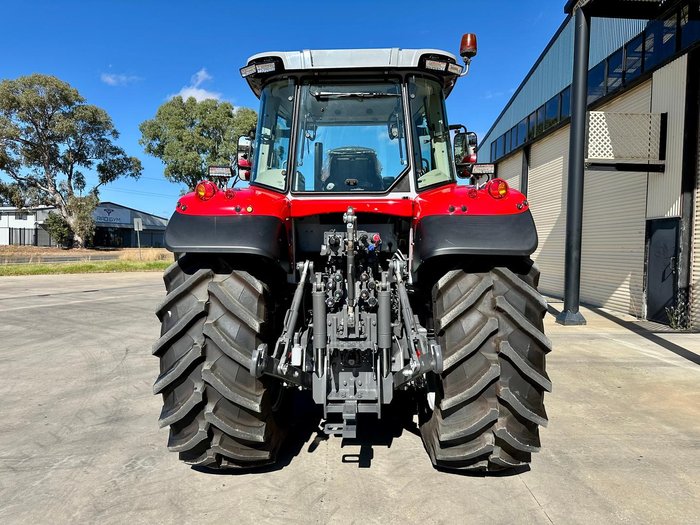 2025 Massey Ferguson 7S.155 Dyna-6 Red